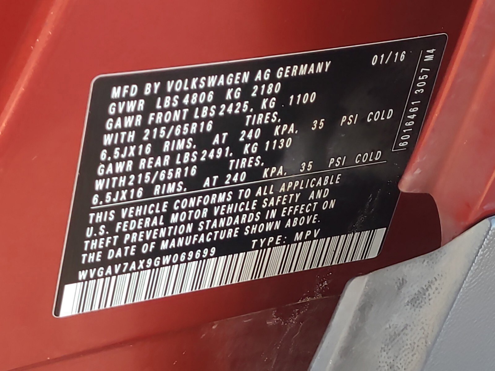 Used 2016 Volkswagen Tiguan S image 61