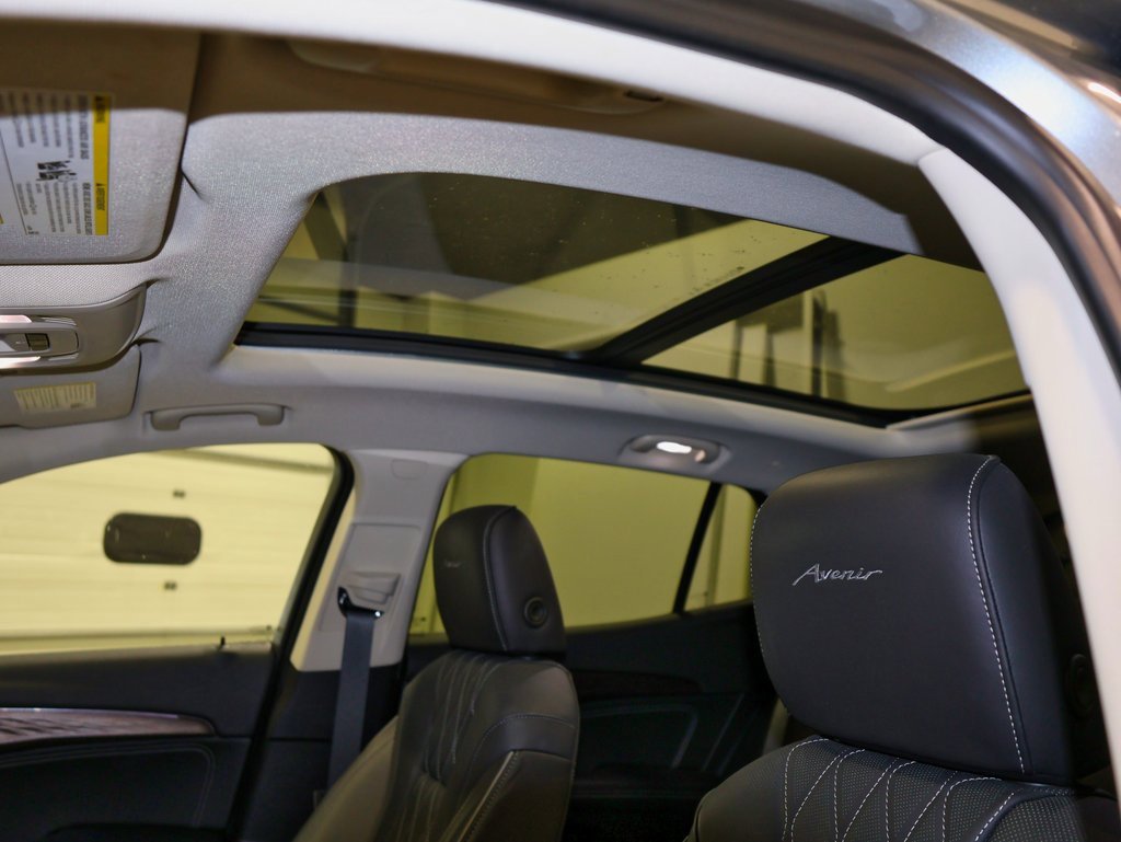 Certified 2023 Buick Envision Avenir image 8