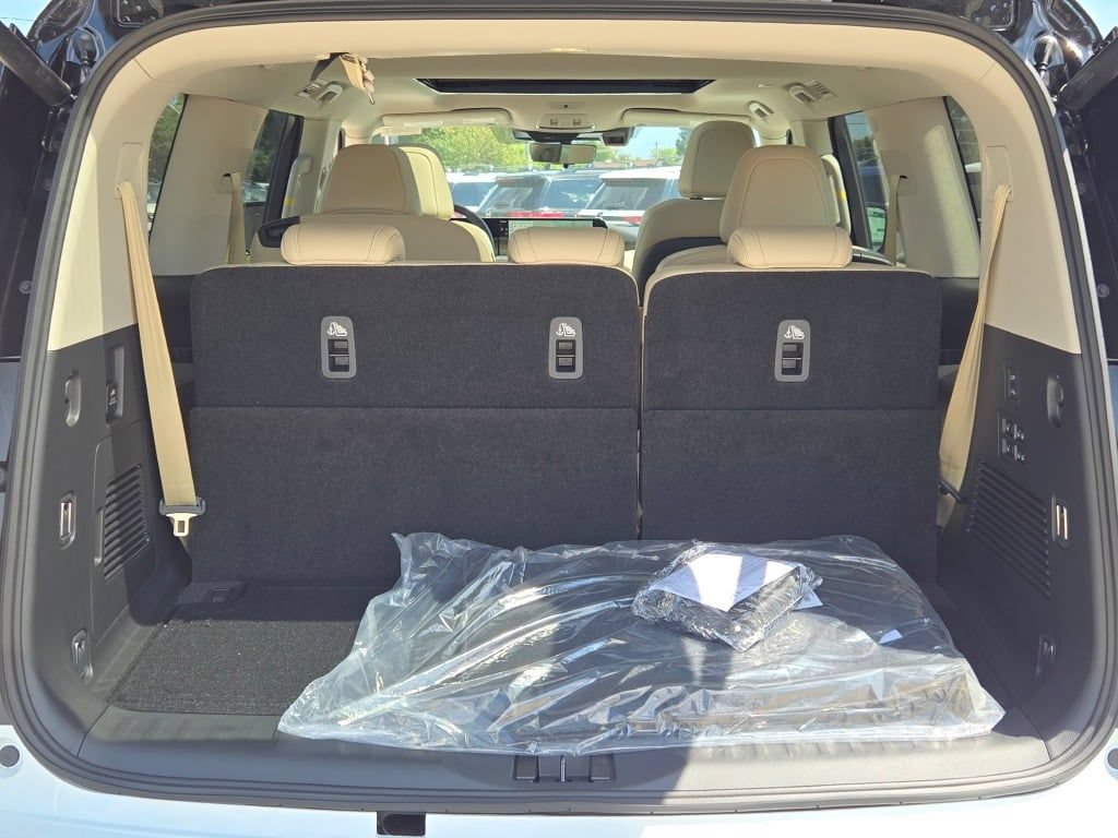 New 2026 Nissan Armada Platinum Reserve AWD/4WD image 18
