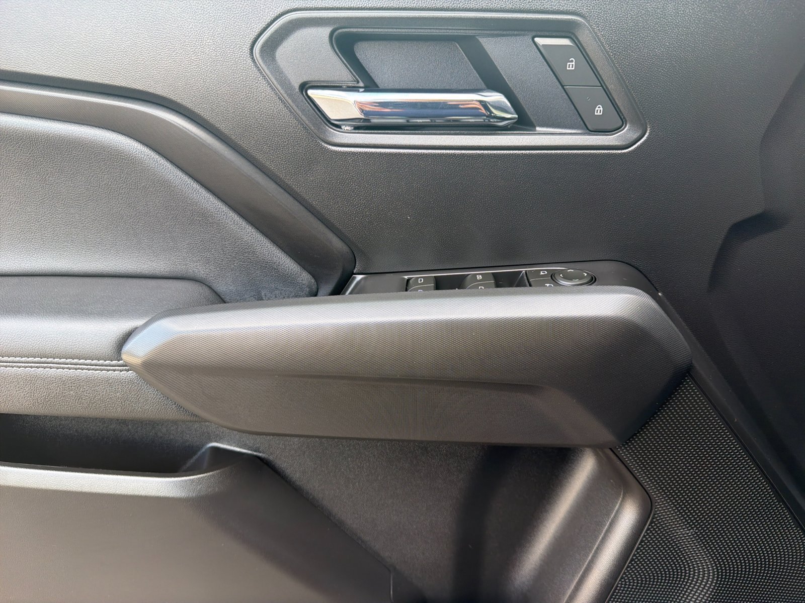 New 2026 GMC Canyon Elevation w/ Convenience Package RWD image 10