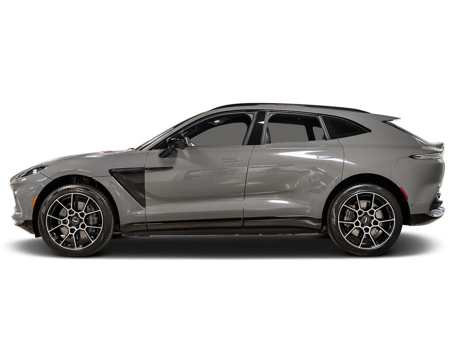 Used 2021 Aston Martin DBX image 15