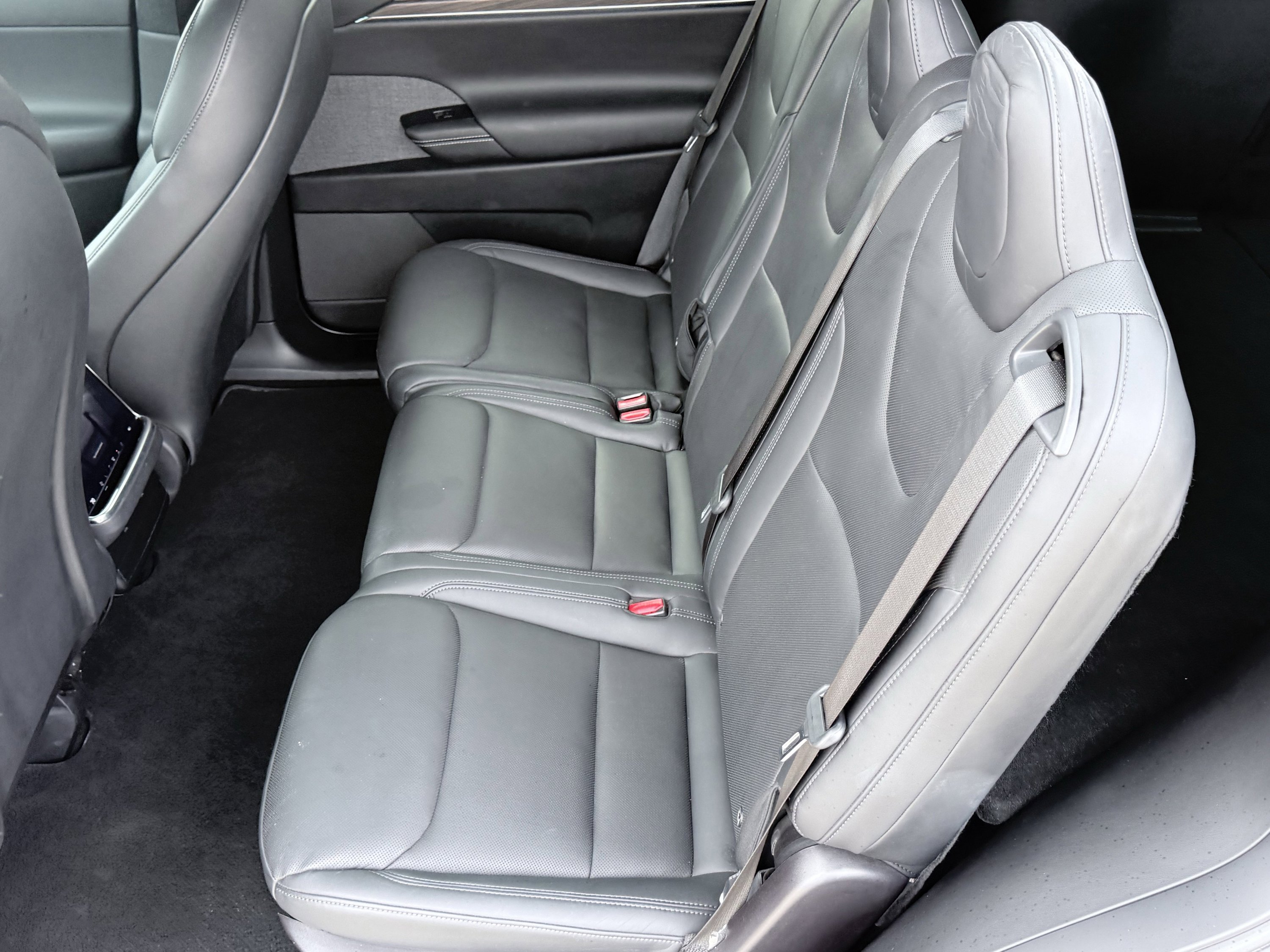 Used 2023 Tesla Model X image 35