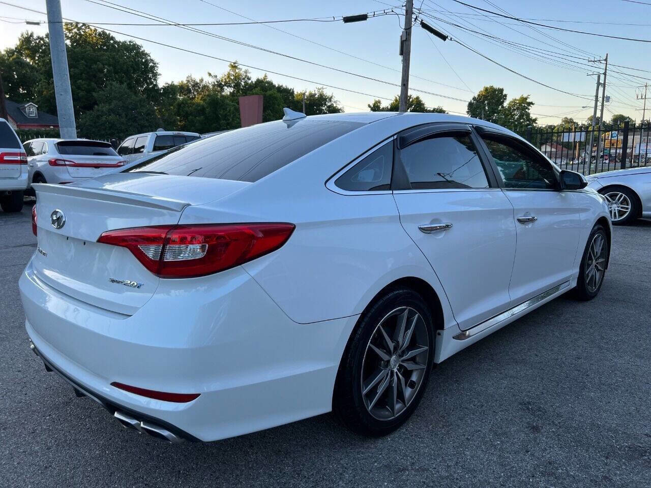 Used 2015 Hyundai Sonata Sport 2.0T image 9