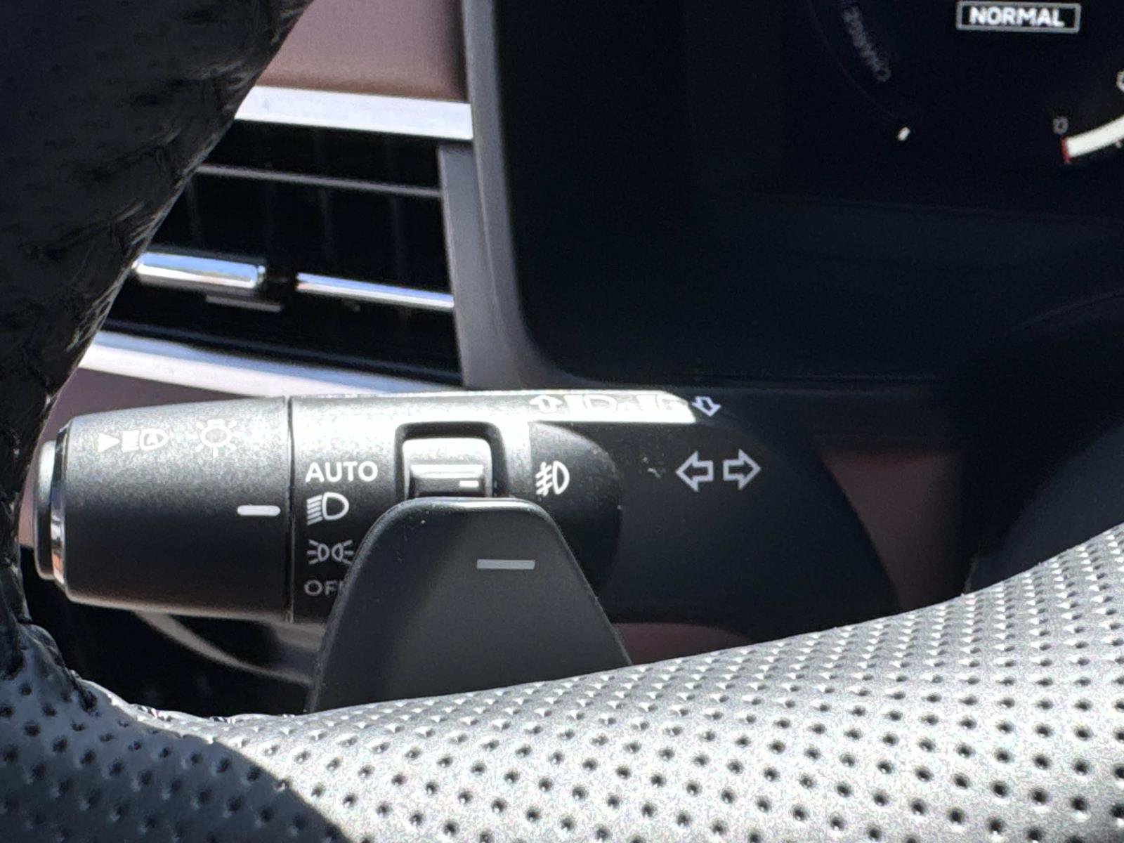 New 2026 Mitsubishi Outlander SEL AWD/4WD image 28