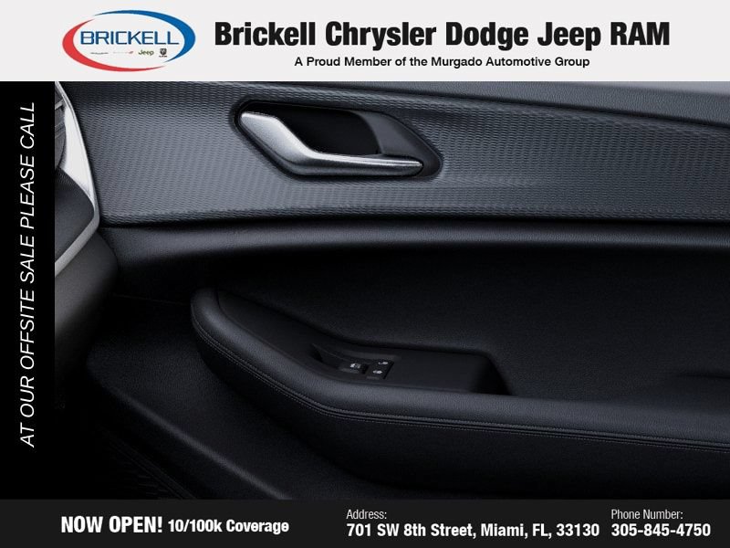 Used 2025 Jeep Grand Cherokee Laredo X AWD/4WD image 25