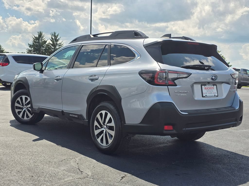 Used 2023 Subaru Outback Premium AWD/4WD image 6