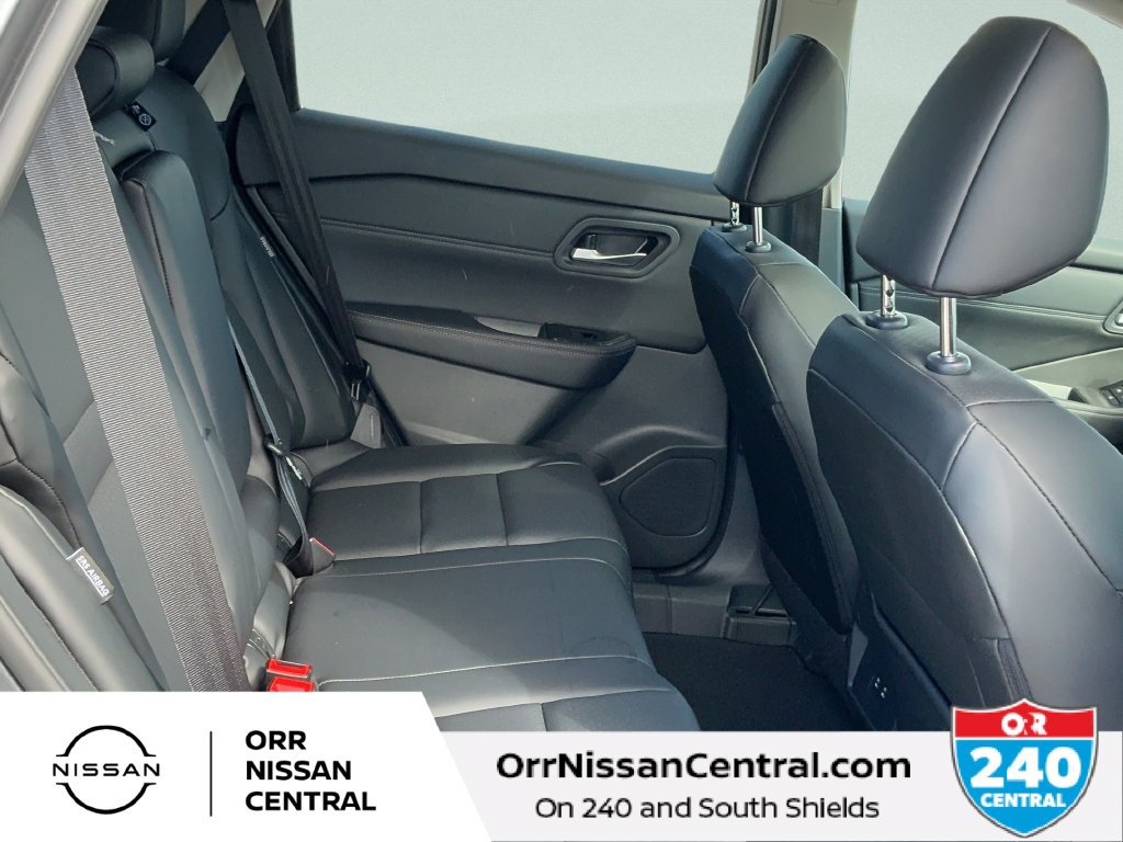 New 2027 Nissan Rogue Dark Armor FWD image 12