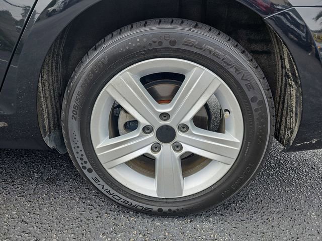Used 2018 Volkswagen Golf SE FWD image 9