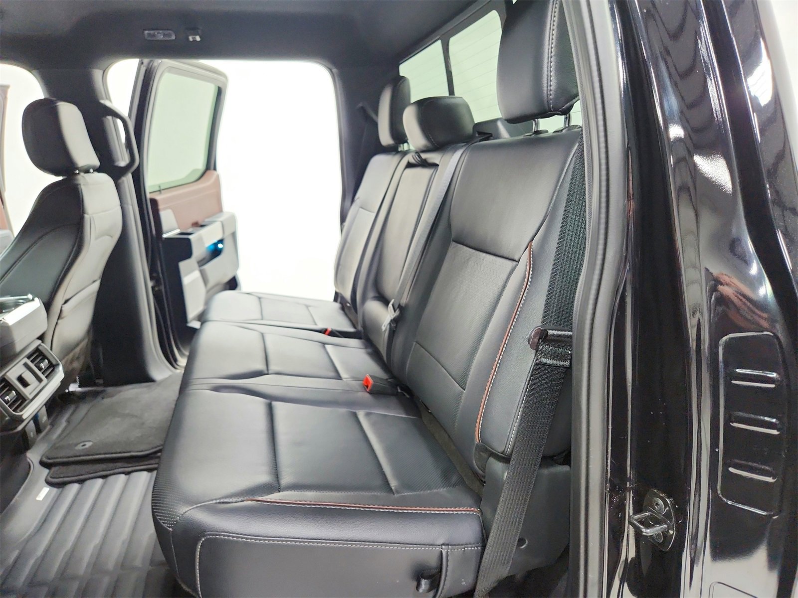 Used 2023 Ford F150 Lariat image 35