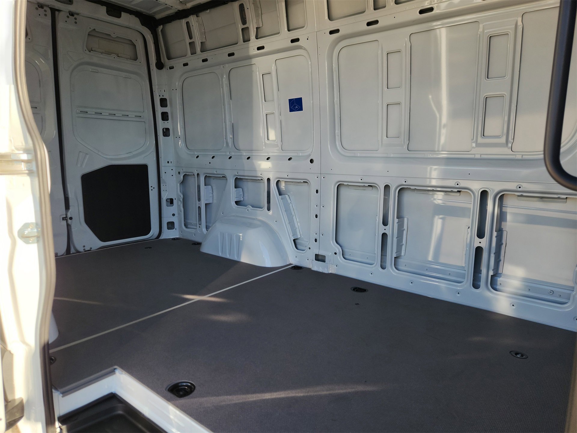 New 2026 Mercedes-Benz Sprinter 144 Cargo image 21