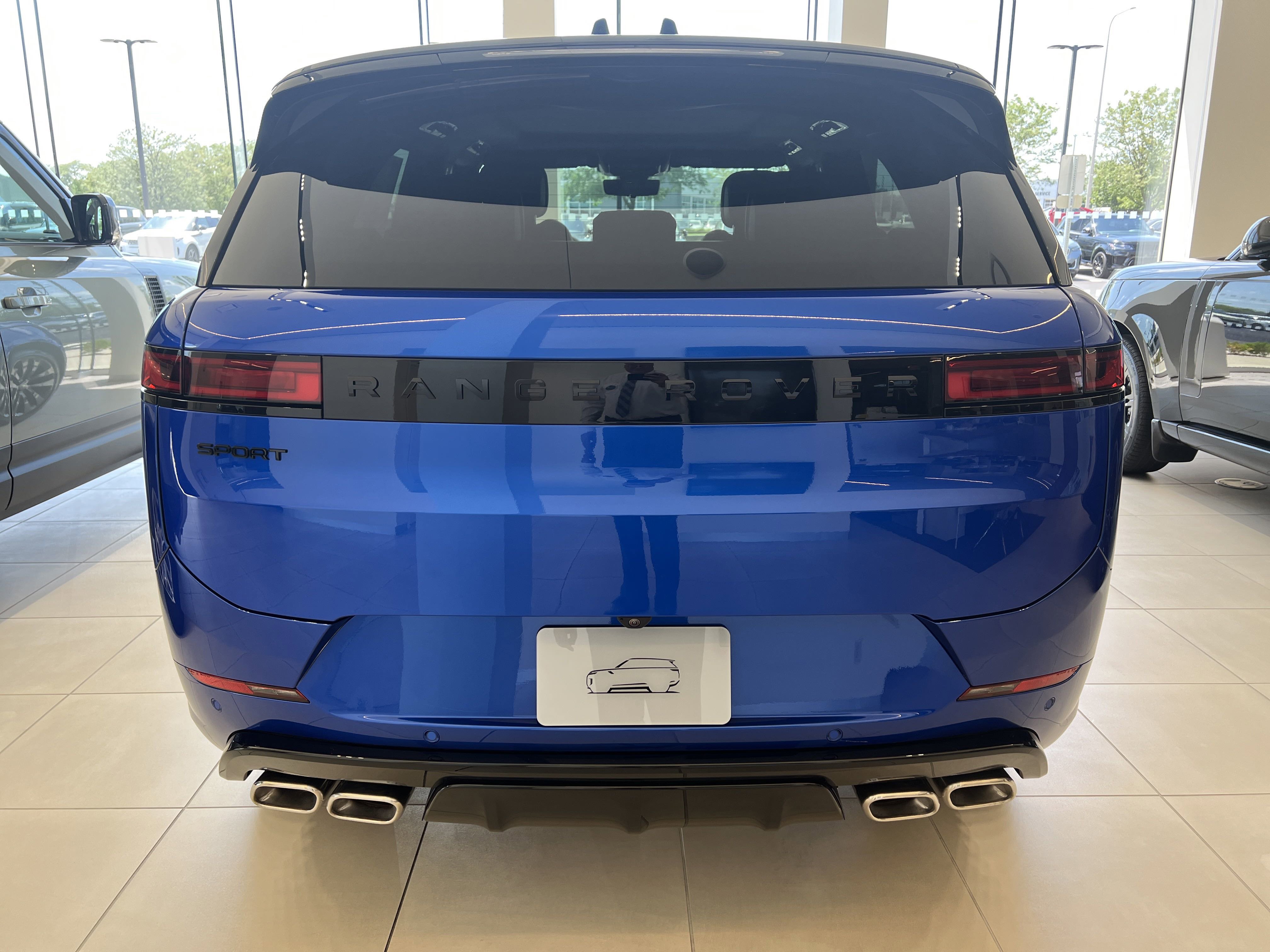 New 2025 Land Rover Range Rover Sport Autobiography image 4