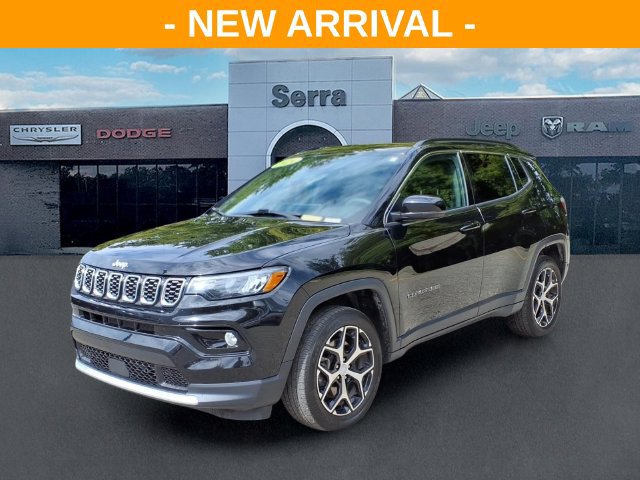 Used 2024 Jeep Compass Limited AWD/4WD image 3