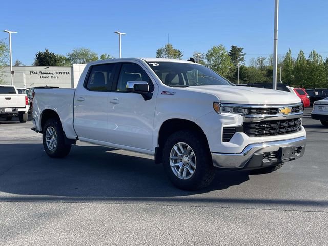 Used 2025 Chevrolet Silverado 1500 LT image 7