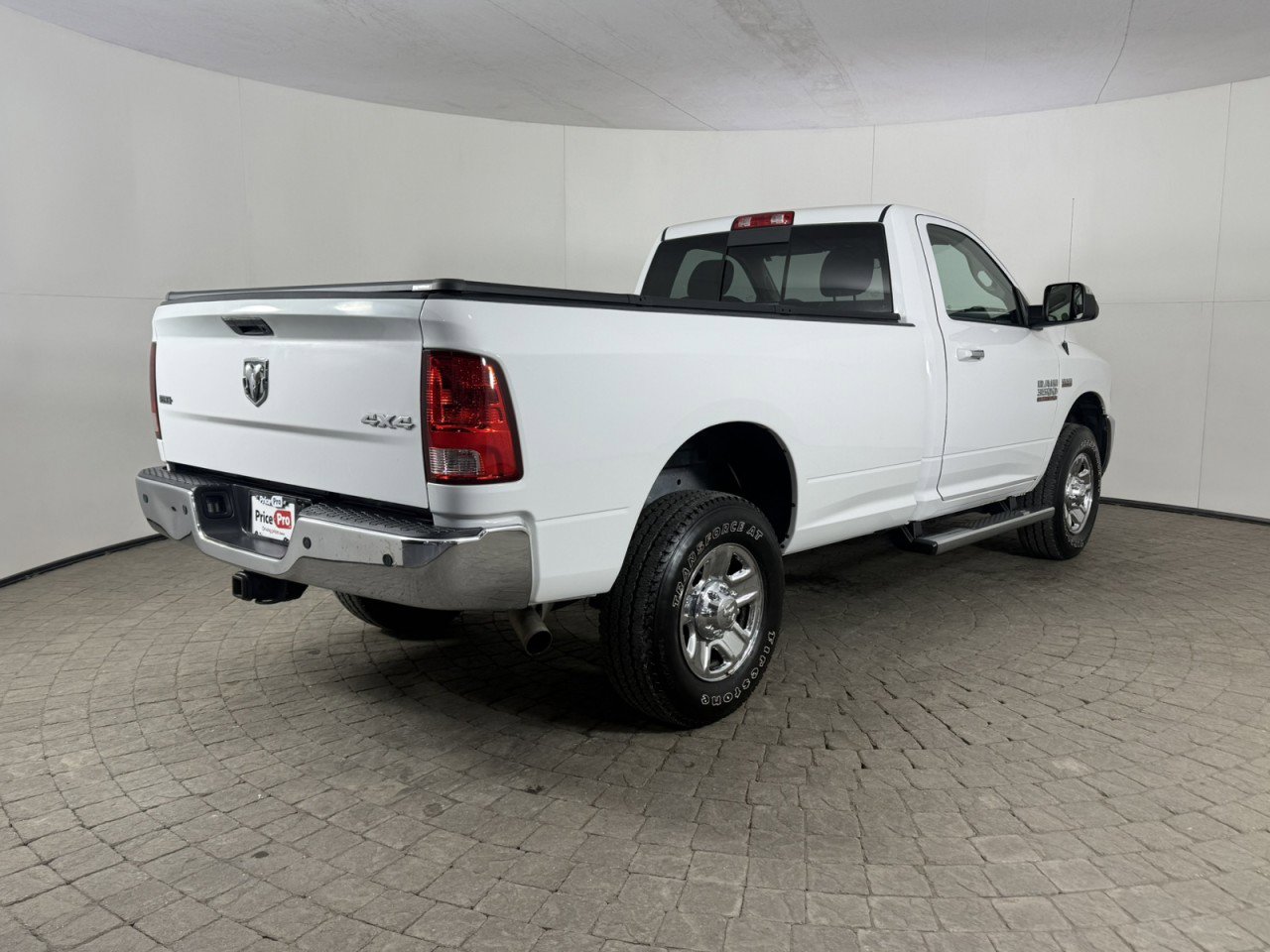 Used 2017 RAM 3500 SLT w/ Popular Equipment Group image 9