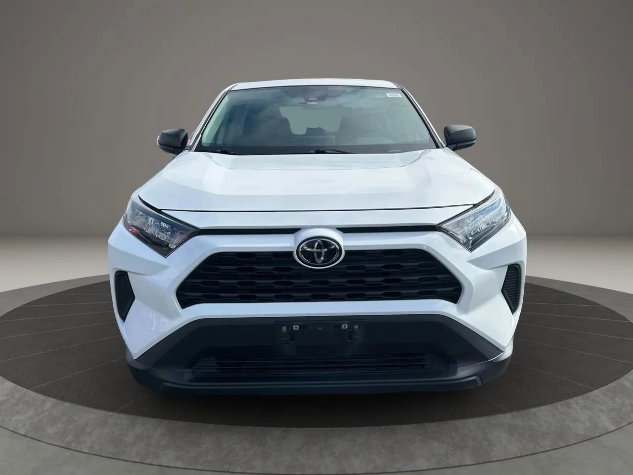 Used 2022 Toyota RAV4 LE image 17