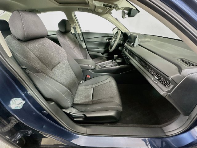 Certified 2025 Honda Accord SE image 7