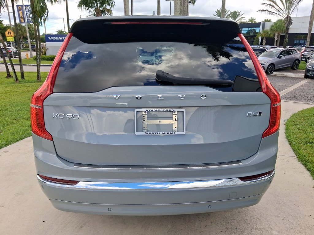 Certified 2024 Volvo XC90 B5 Plus w/ Protection Package Premier AWD/4WD image 5
