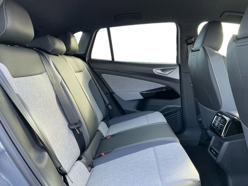 New 2026 Volkswagen ID.4 Pro image 18