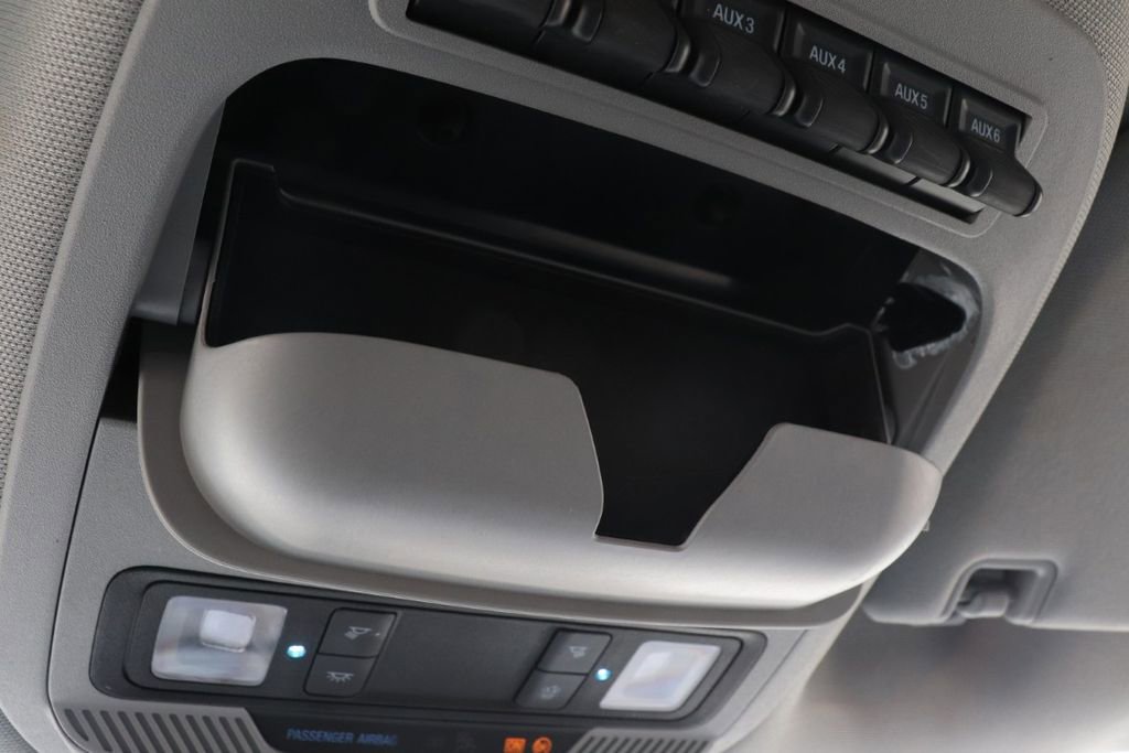 Used 2024 Ford F550 4x4 Crew Cab Super Duty image 26