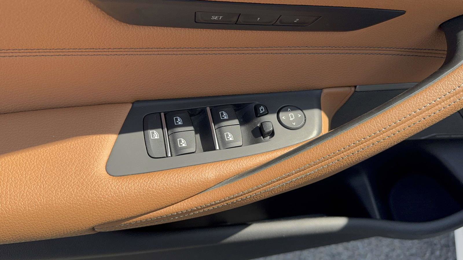 Used 2022 BMW 530i xDrive w/ M Sport Package image 17