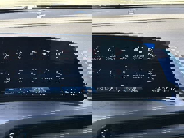 New 2026 Cadillac Vistiq Luxury image 17