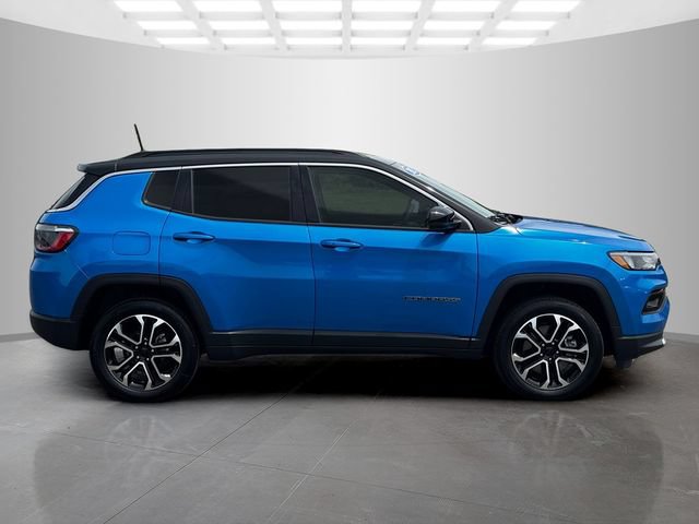 Used 2023 Jeep Compass Limited AWD/4WD image 8