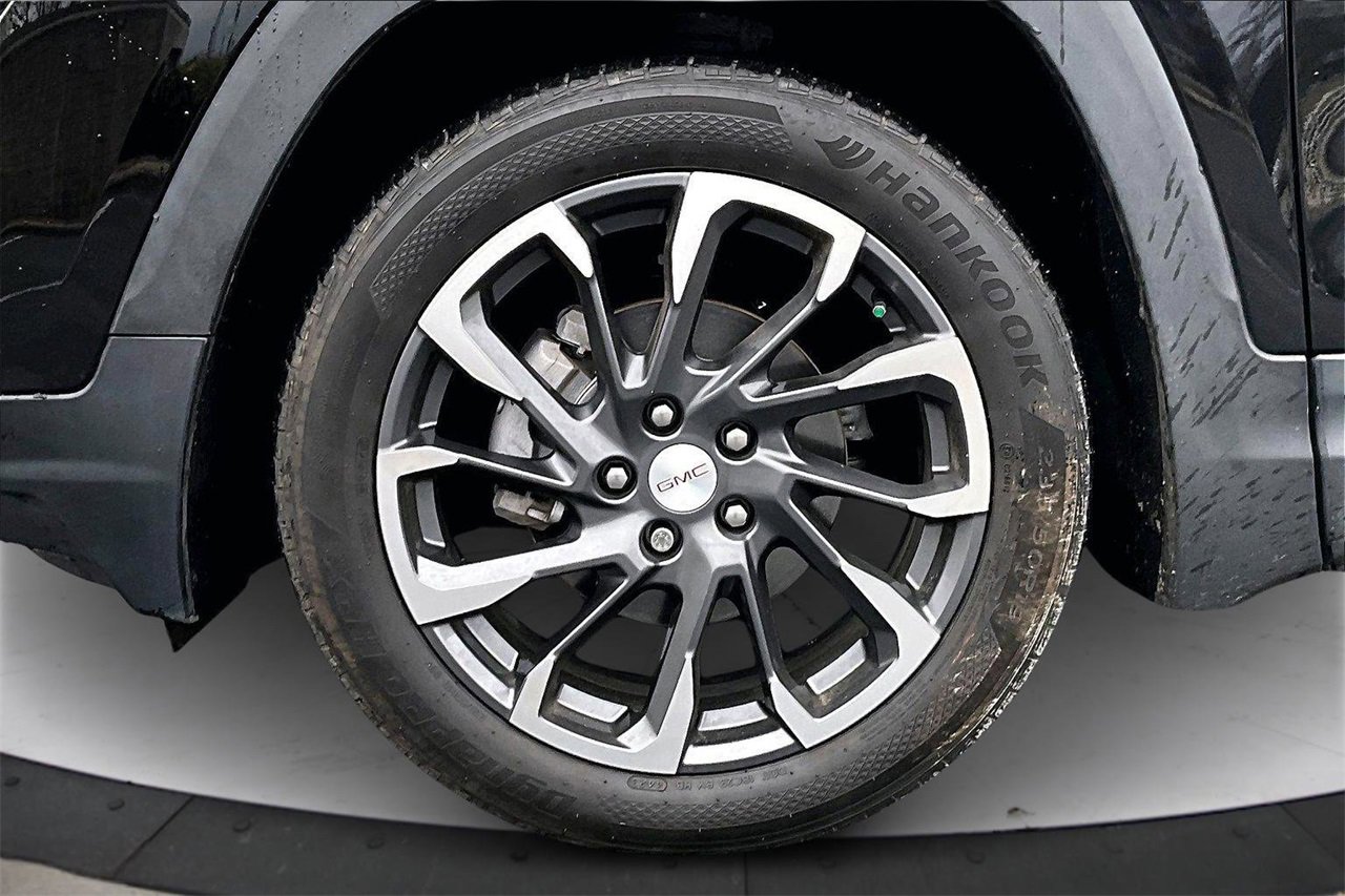 Used 2022 GMC Terrain SLT w/ Infotainment Package II image 32