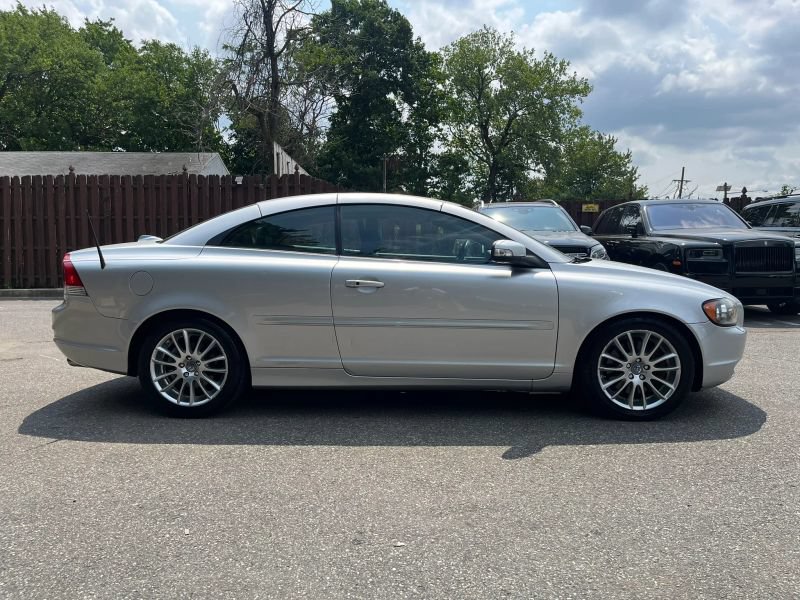 Used 2009 Volvo C70 T5 FWD image 10