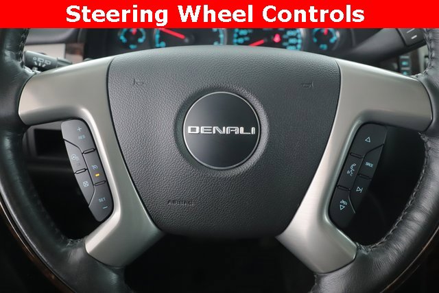 Used 2013 GMC Yukon XL Denali image 23