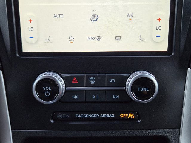 Used 2024 Ford Edge ST-Line AWD/4WD image 18