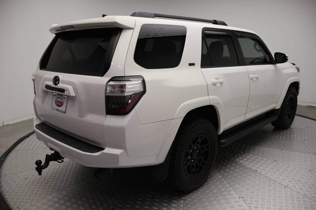 Used 2019 Toyota 4Runner SR5 Premium RWD image 8