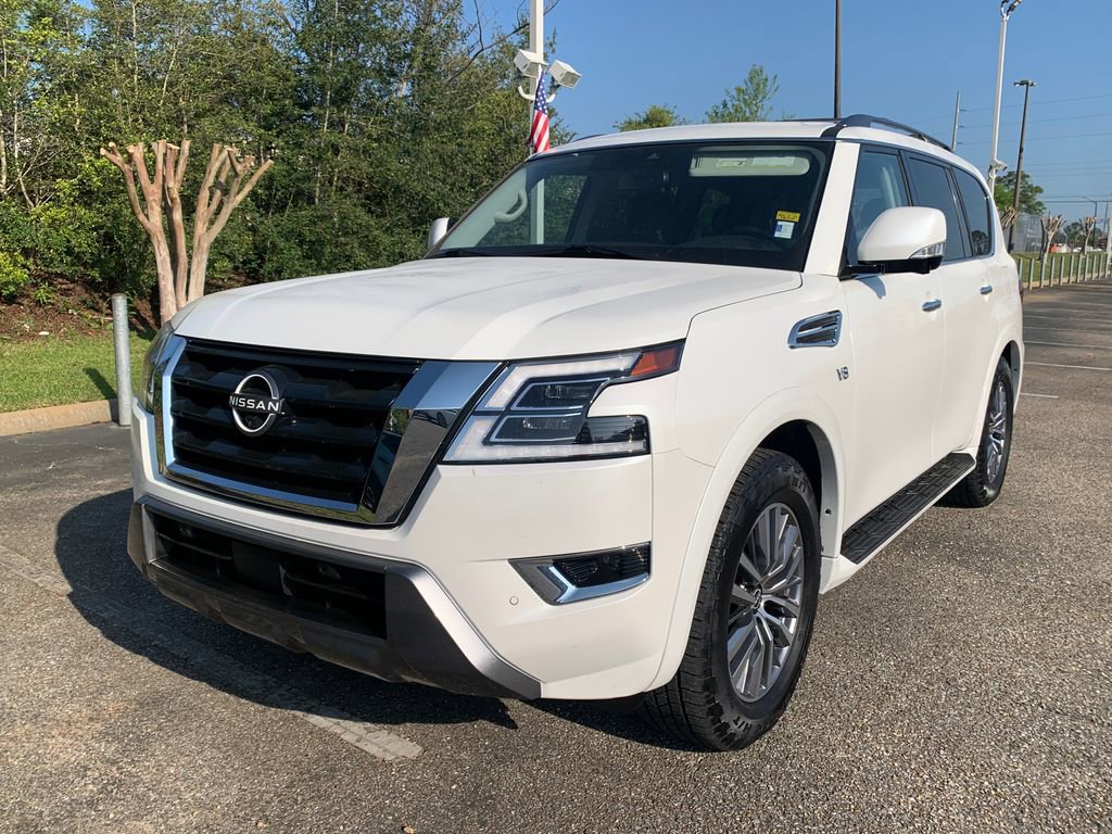 Used 2022 Nissan Armada SL w/ Captain's Chairs Package image 4