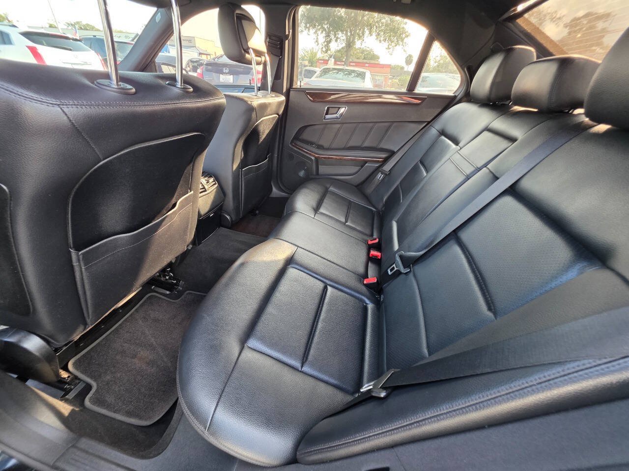 Used 2010 Mercedes-Benz E 350 Sedan image 11