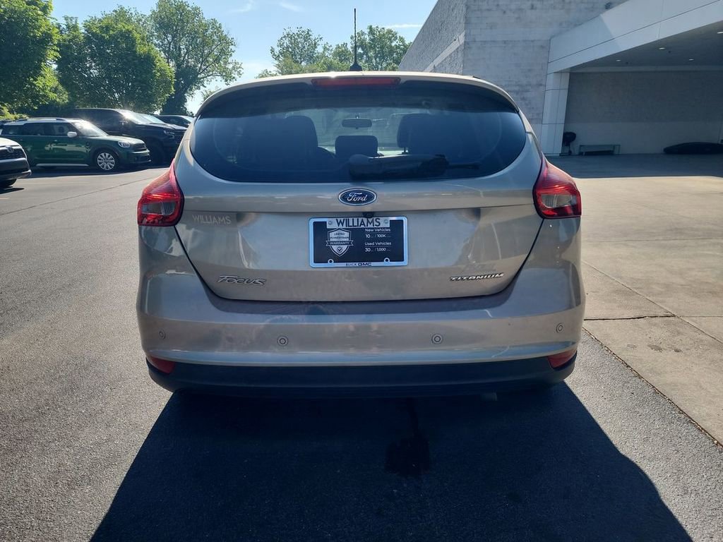Used 2016 Ford Focus Titanium image 7