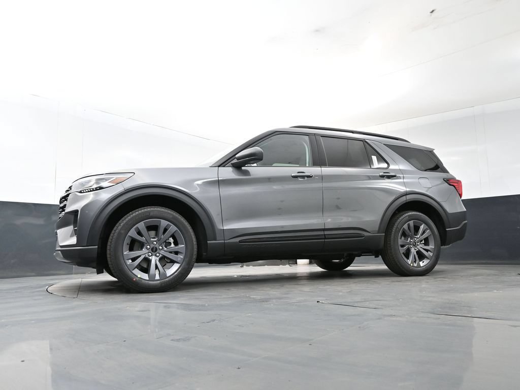 New 2026 Ford Explorer Active w/ Active Comfort Package AWD/4WD image 13