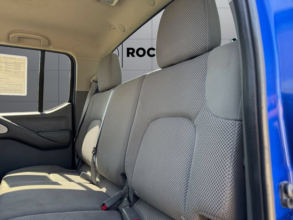 Used 2012 Nissan Frontier SV AWD/4WD image 18