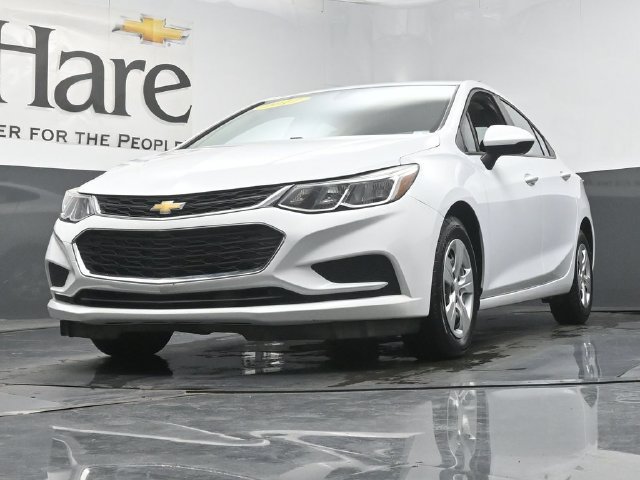 Used 2017 Chevrolet Cruze LS FWD image 59