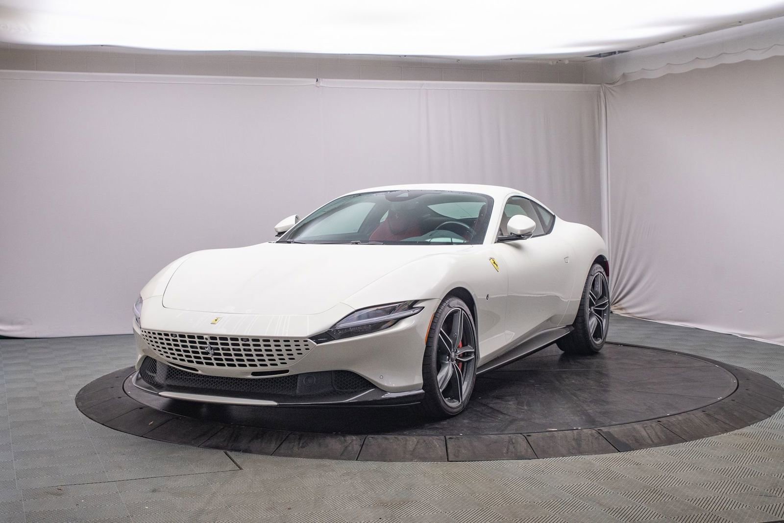 Certified 2024 Ferrari Roma image 6