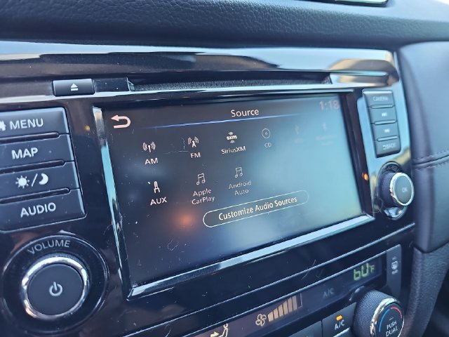 Used 2020 Nissan Rogue SL w/ Premium Package FWD image 25