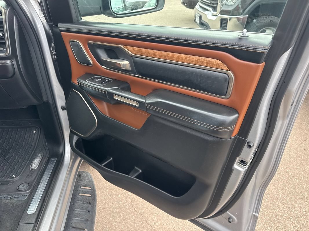 Used 2019 RAM 1500 Limited AWD/4WD image 17