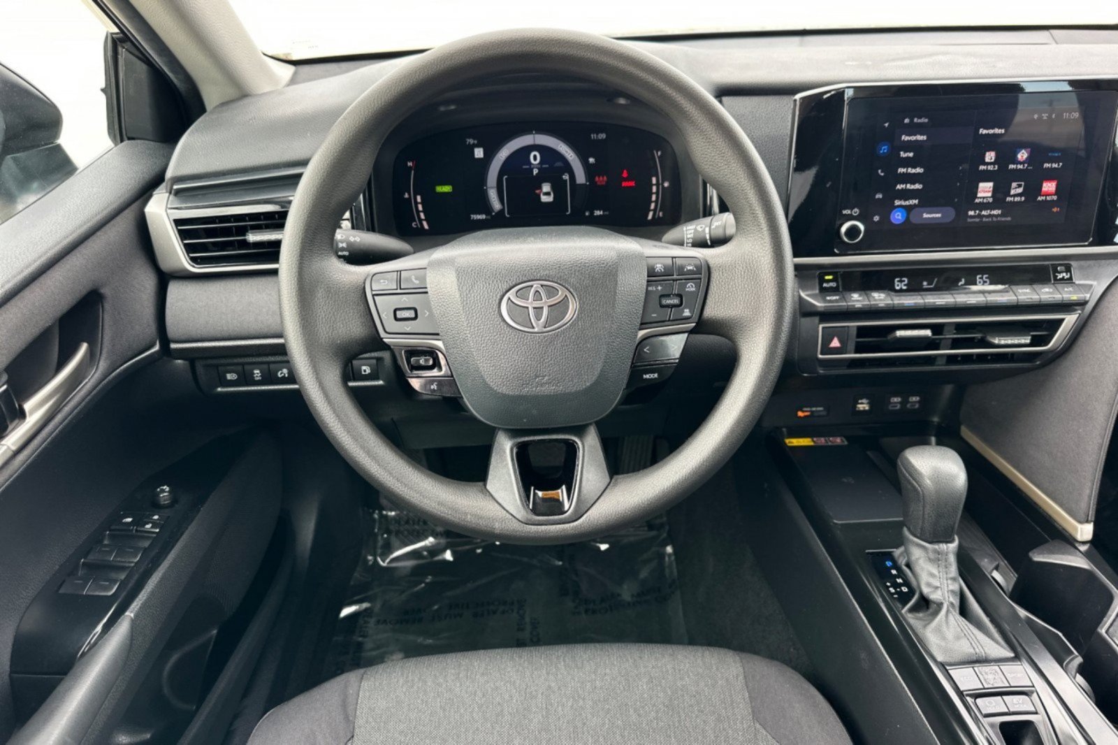 Certified 2025 Toyota Camry LE FWD image 13