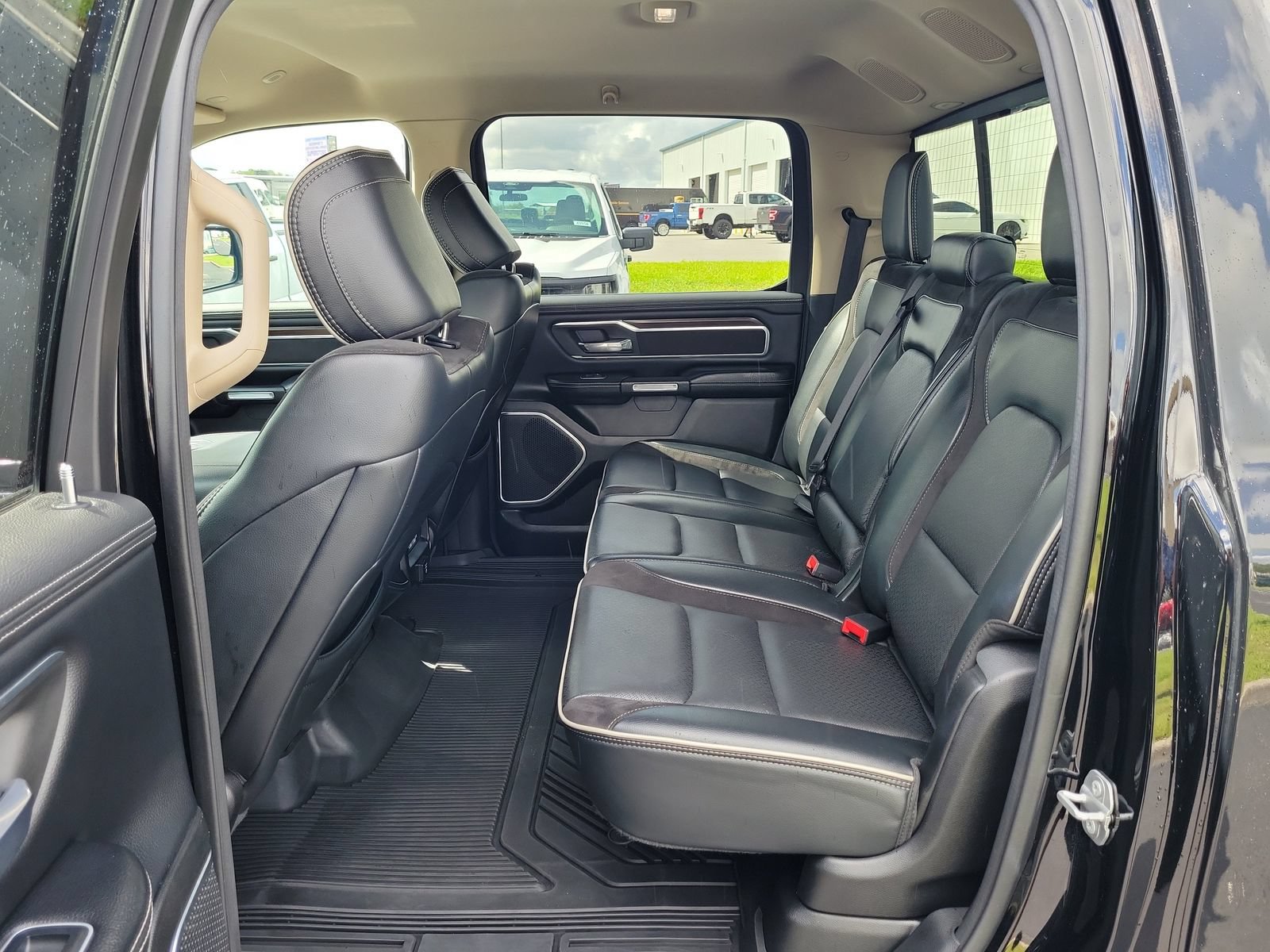 Used 2021 RAM 1500 Laramie RWD image 9