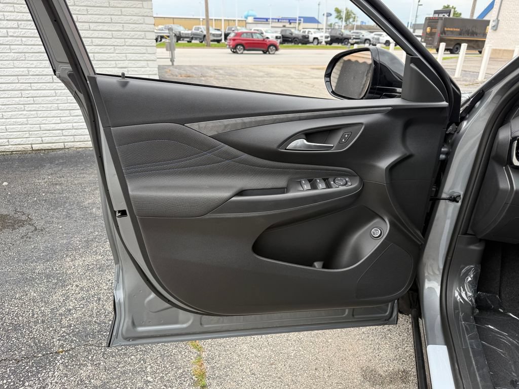 New 2026 Buick Envista Sport Touring w/ Convenience II Package FWD image 25