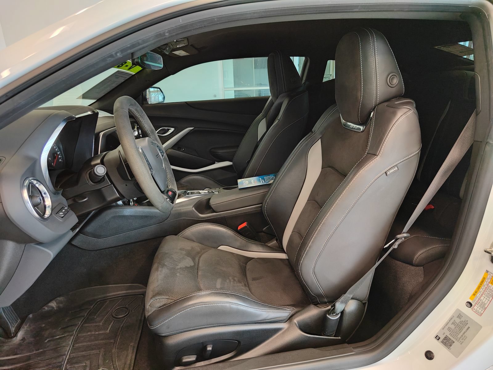 Used 2023 Chevrolet Camaro SS RWD image 11