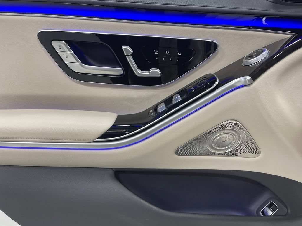 Certified 2022 Mercedes-Benz S 500 4MATIC w/ AMG Line Package image 18