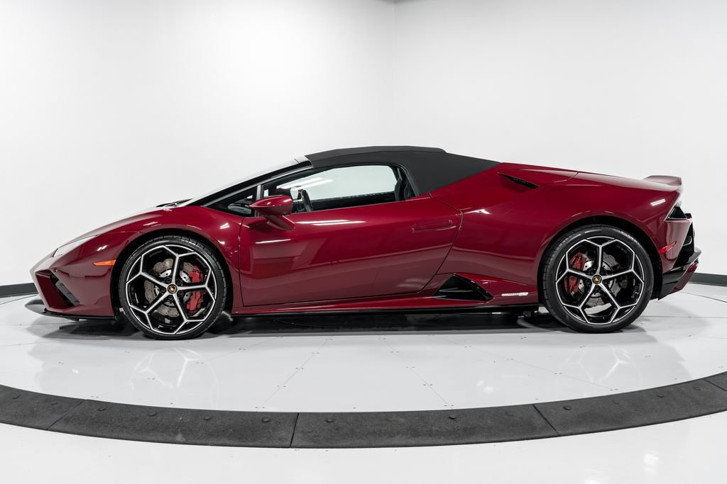 Used 2022 Lamborghini Huracan EVO RWD image 43