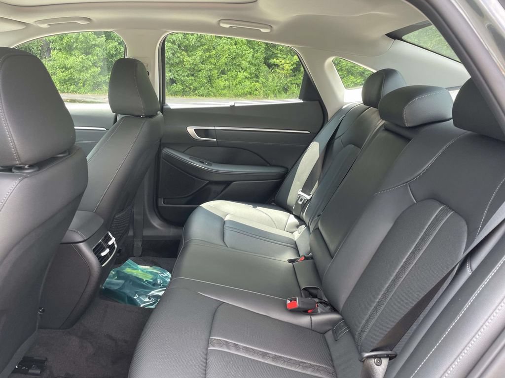 New 2026 Hyundai Sonata Limited FWD image 12