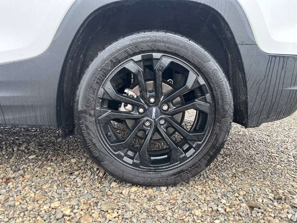 Used 2021 GMC Terrain SLT w/ Elevation Edition AWD/4WD image 8
