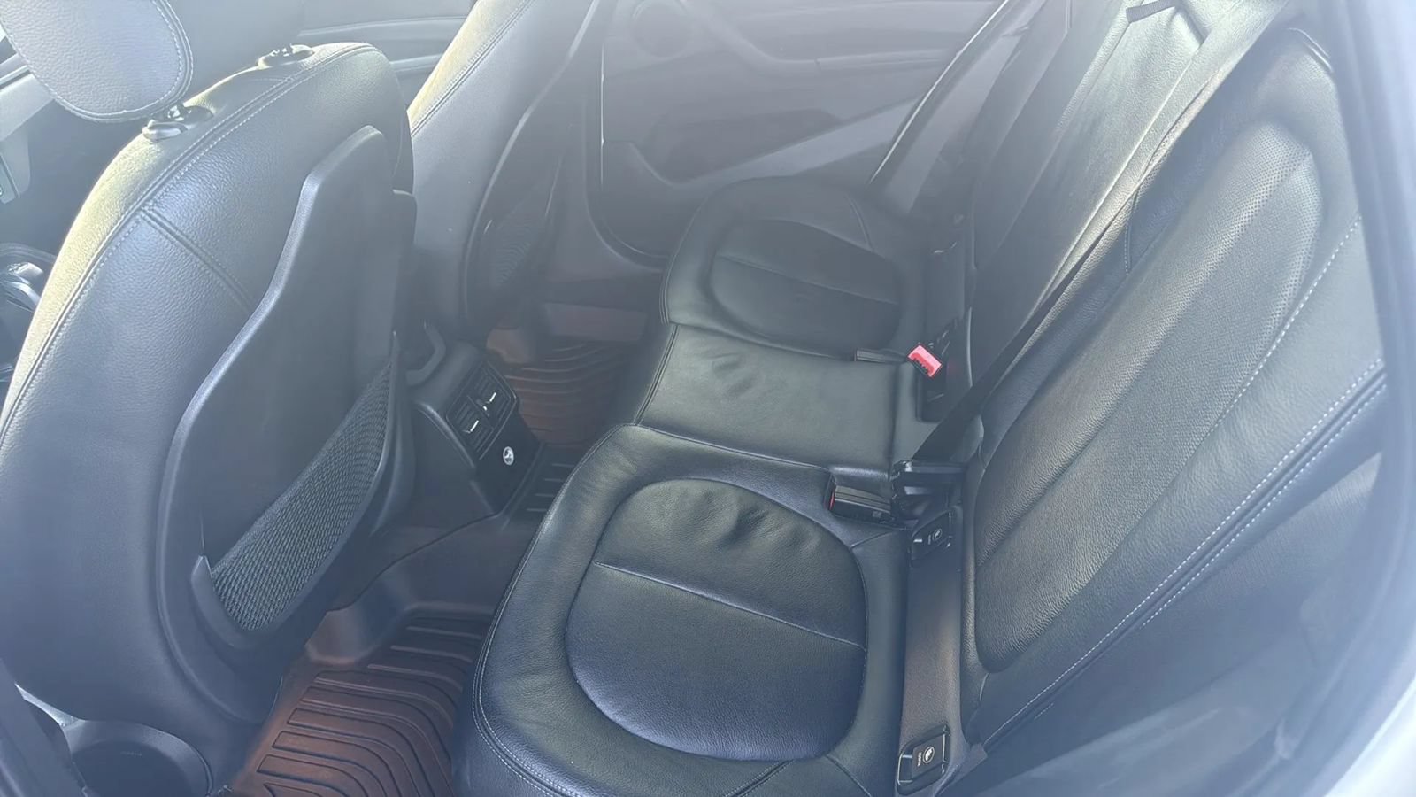 Used 2018 BMW X1 xDrive28i AWD/4WD image 12