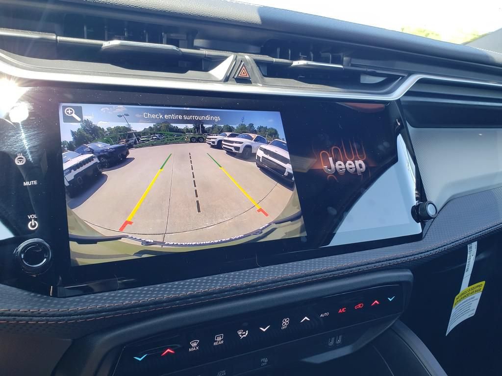 New 2026 Jeep Cherokee Limited AWD/4WD image 12
